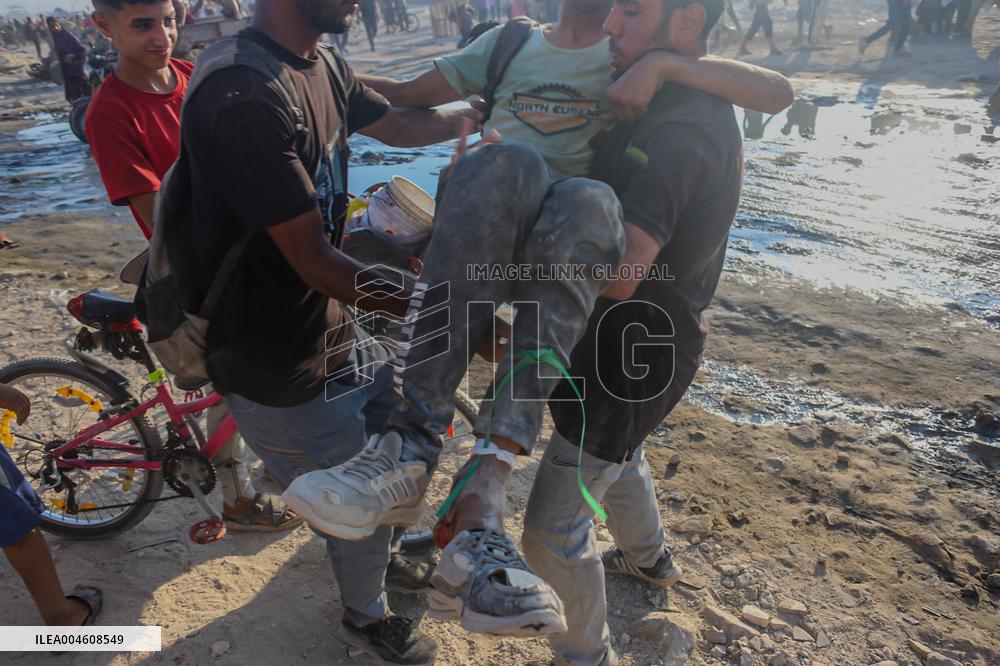 Humanitarian Aid Relief - Gaza