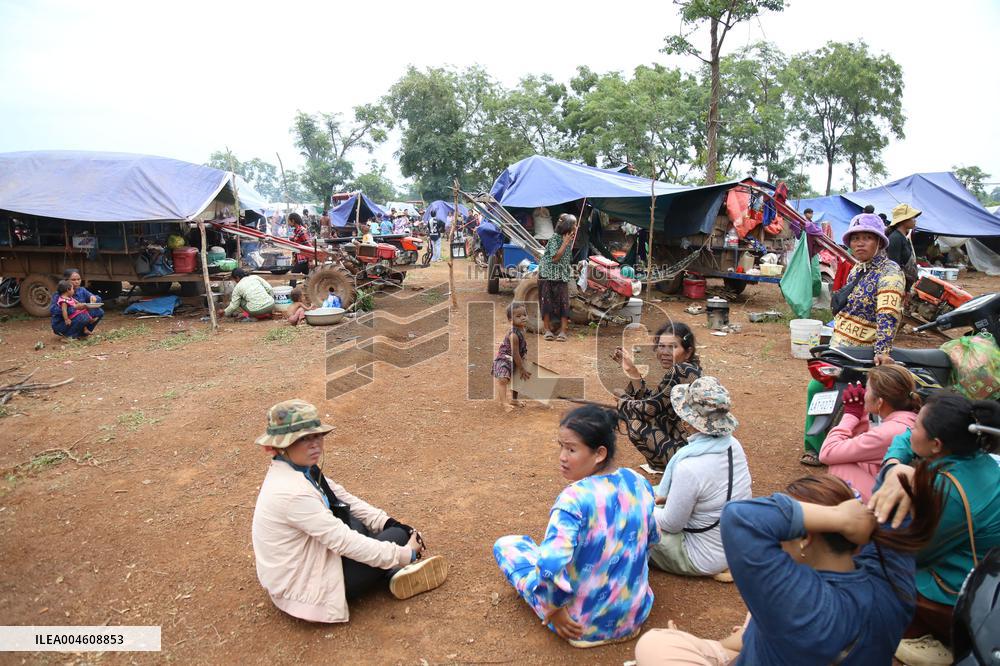 80 000 Evacuees From Cambodia-Thai Border Conflict - Cambodia
