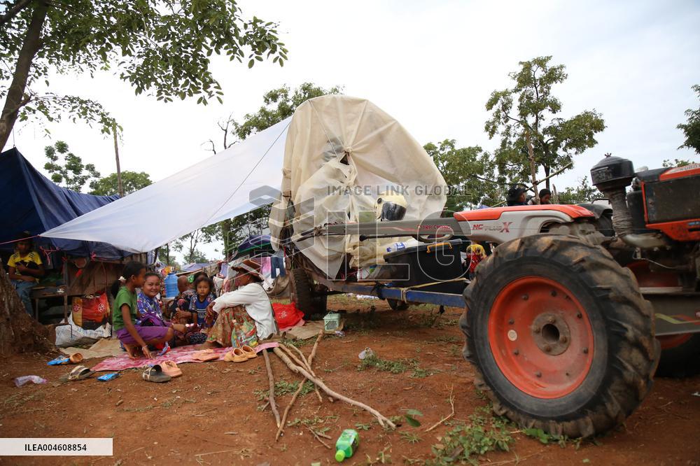 80 000 Evacuees From Cambodia-Thai Border Conflict - Cambodia