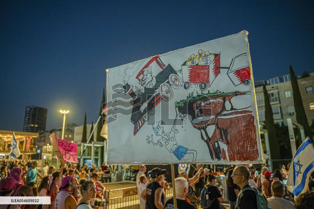 Israelis protest Against the War in Gaza - Tel Aviv