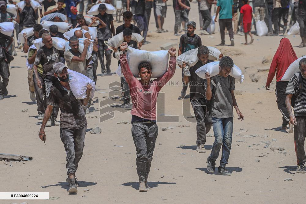 Humanitarian Aid Relief with Beginning of Airdrop Operations - Gaza
