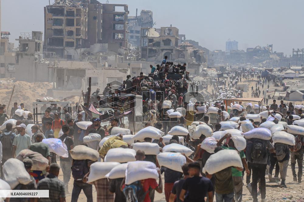 Humanitarian Aid Relief with Beginning of Airdrop Operations - Gaza
