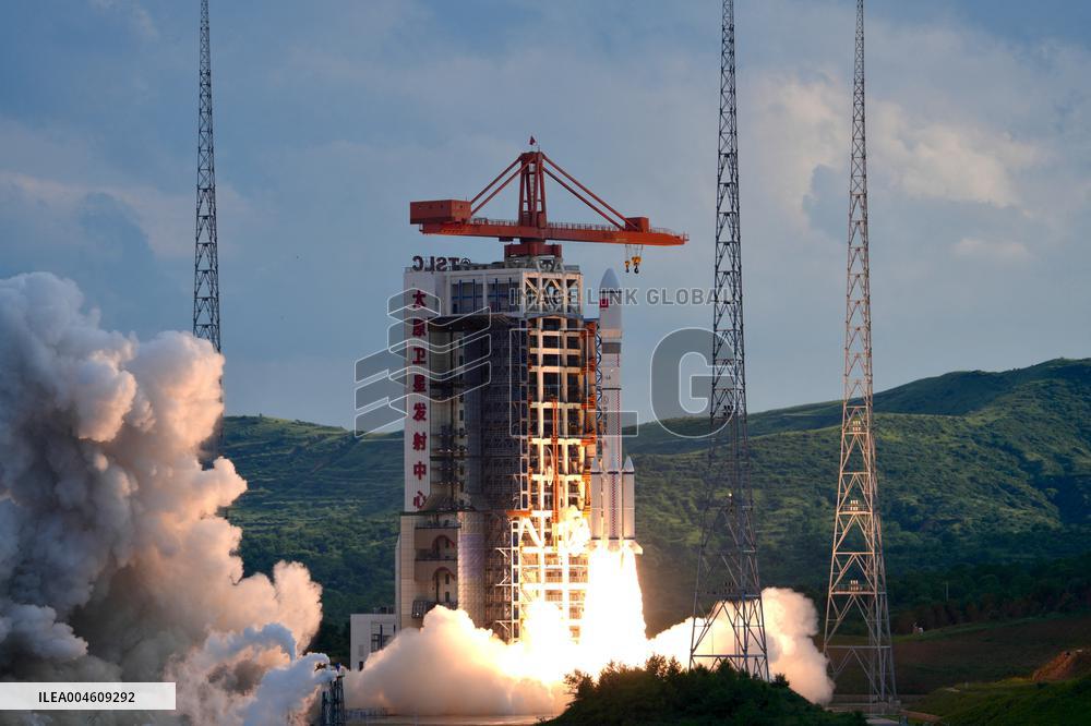 China successfully launched the new group of low Earth orbit satellites