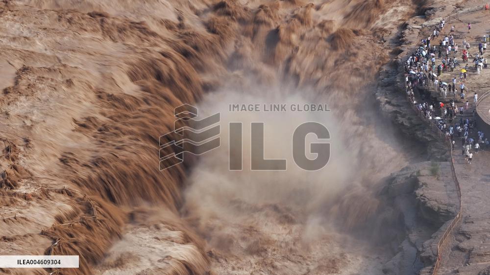 Hukou Waterfall on the Yellow River - Jixian