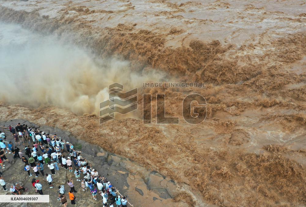 Hukou Waterfall on the Yellow River - Jixian