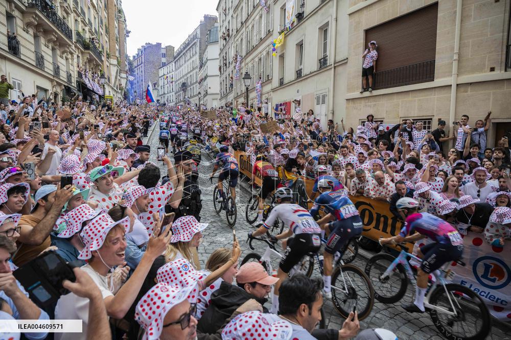 Paris' Montmartre distric - last stage of the Tour de France