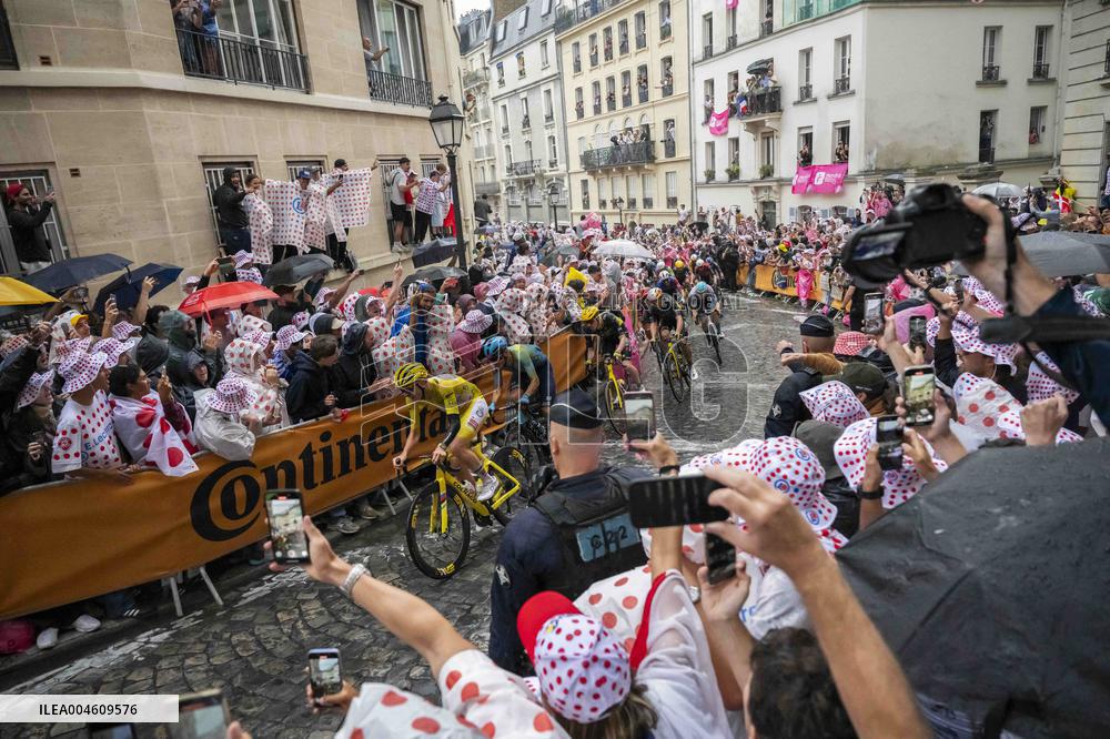 Paris' Montmartre distric - last stage of the Tour de France