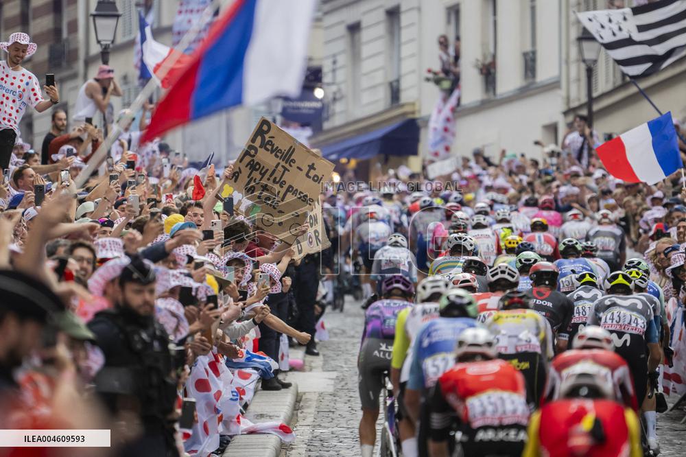 Paris' Montmartre distric - last stage of the Tour de France