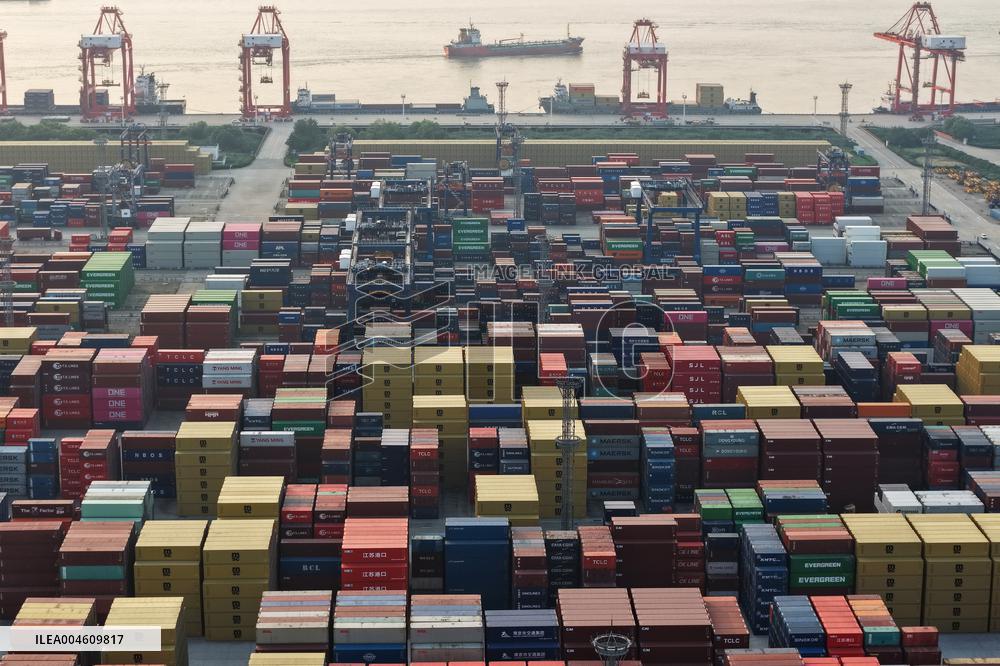 Ports Container Throughput in China Increases in H1 2025