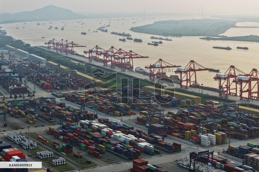 Ports Container Throughput in China Increases in H1 2025