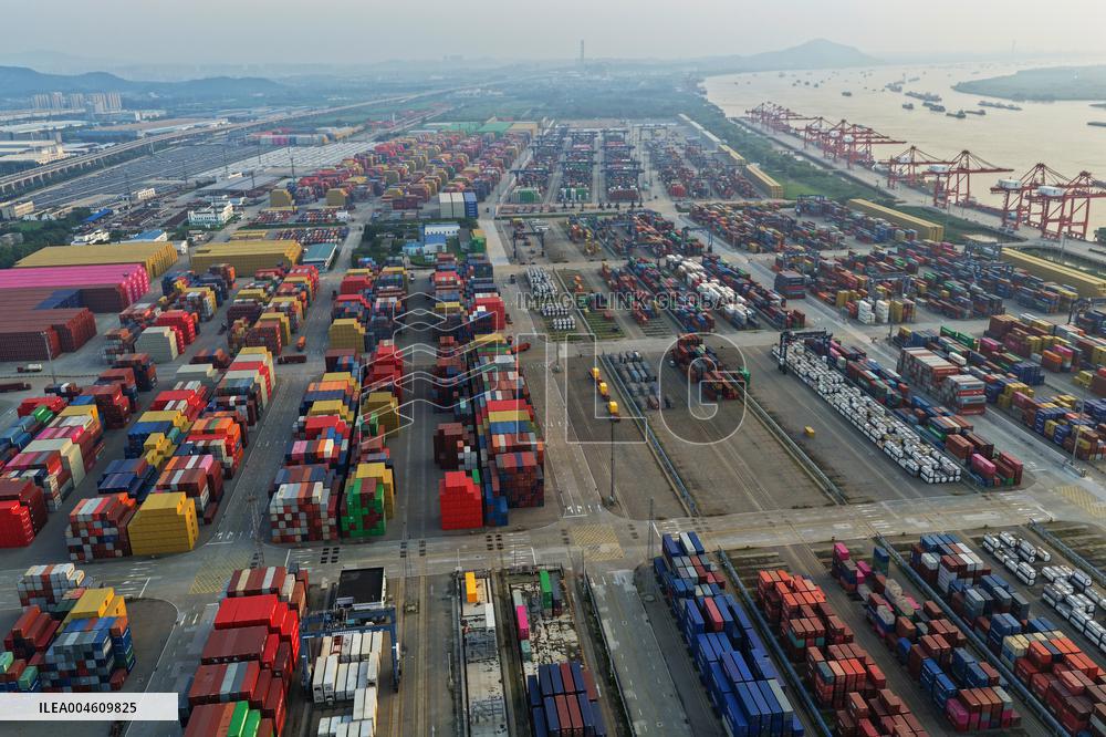 Ports Container Throughput in China Increases in H1 2025