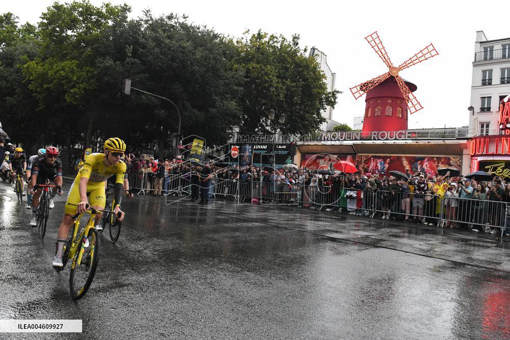 Tour de France 2025 - Moulin Rouge Celebration