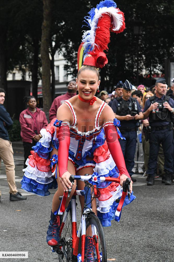 Tour de France 2025 - Moulin Rouge Celebration