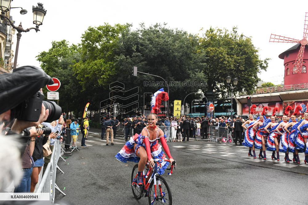 Tour de France 2025 - Moulin Rouge Celebration
