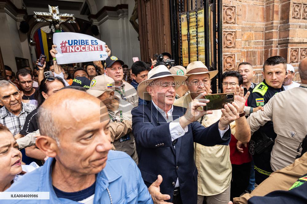 Former Colombian President Uribe Attends Mass the Day Before Trial
