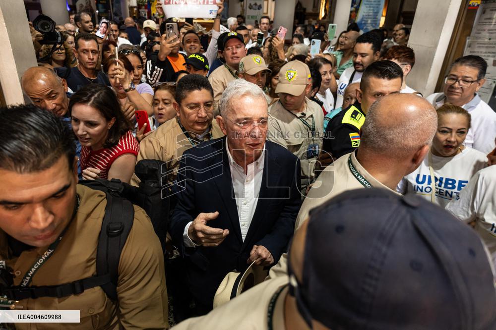Former Colombian President Uribe Attends Mass the Day Before Trial