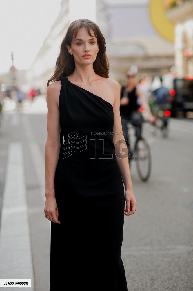 PFW - Zuhair Murad Street Style