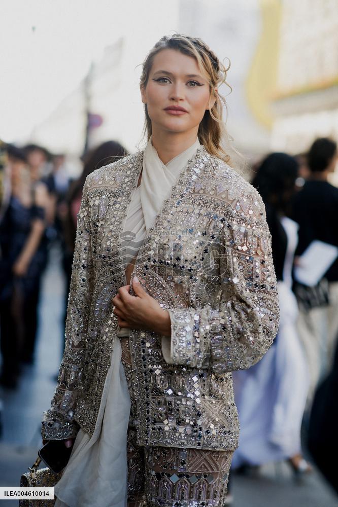 PFW - Zuhair Murad Street Style