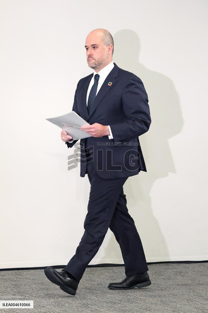 Press conference on the closure of Nissan Motor's Oppama Plant