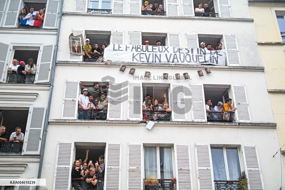 Tour de France 2025 - Moulin Rouge Celebration