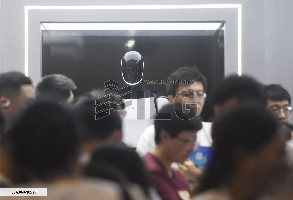 Robot Performance at 2025 WAIC in Shanghai