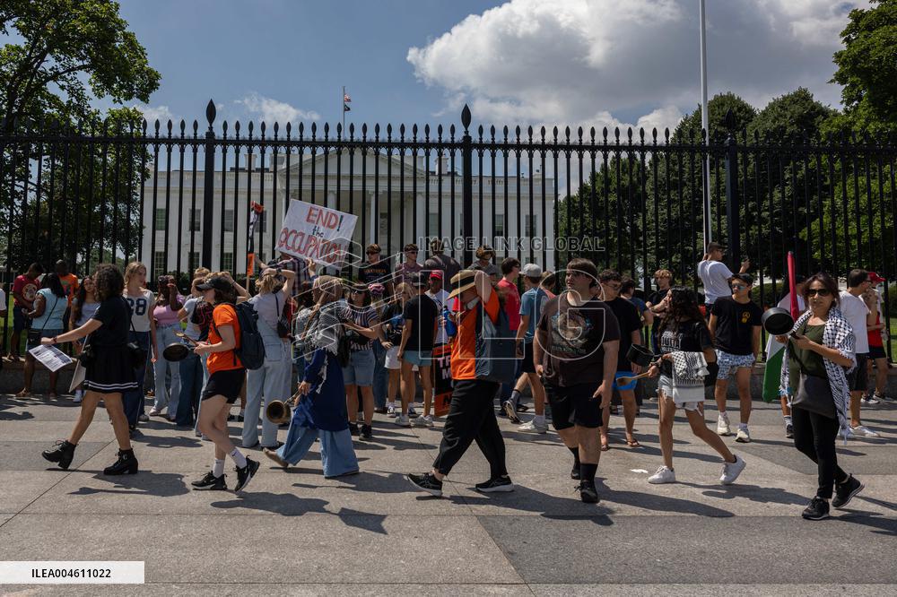 Rally To End The Blockade Of The Gaza - DC
