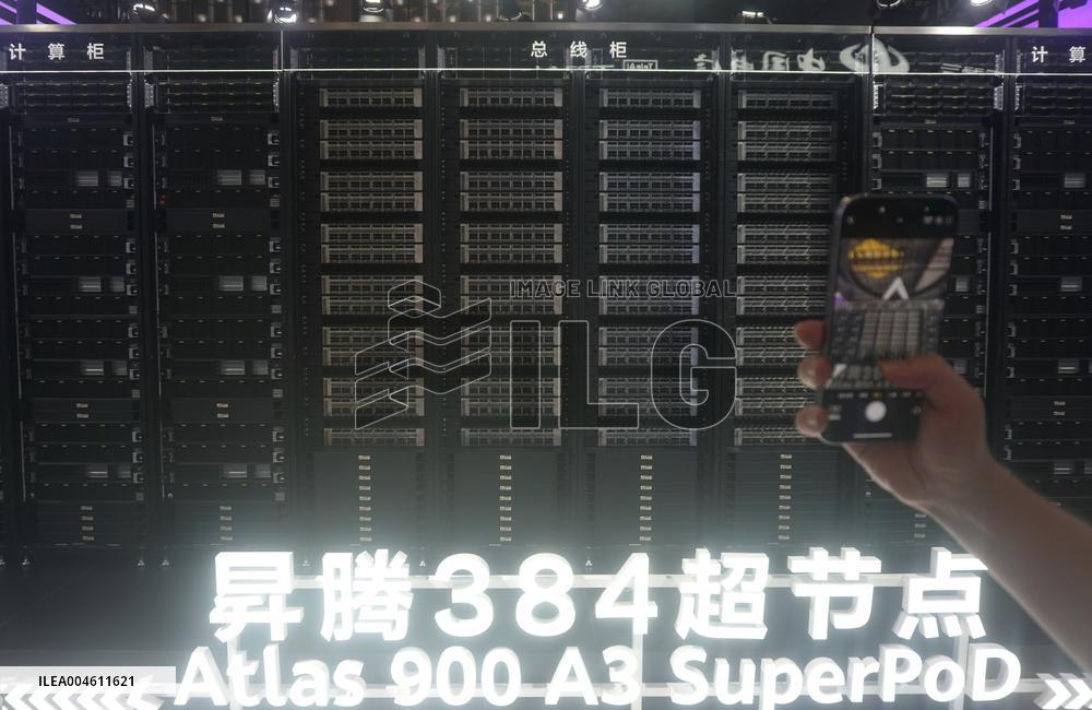 Huawei Ascend CloudMatrix 384