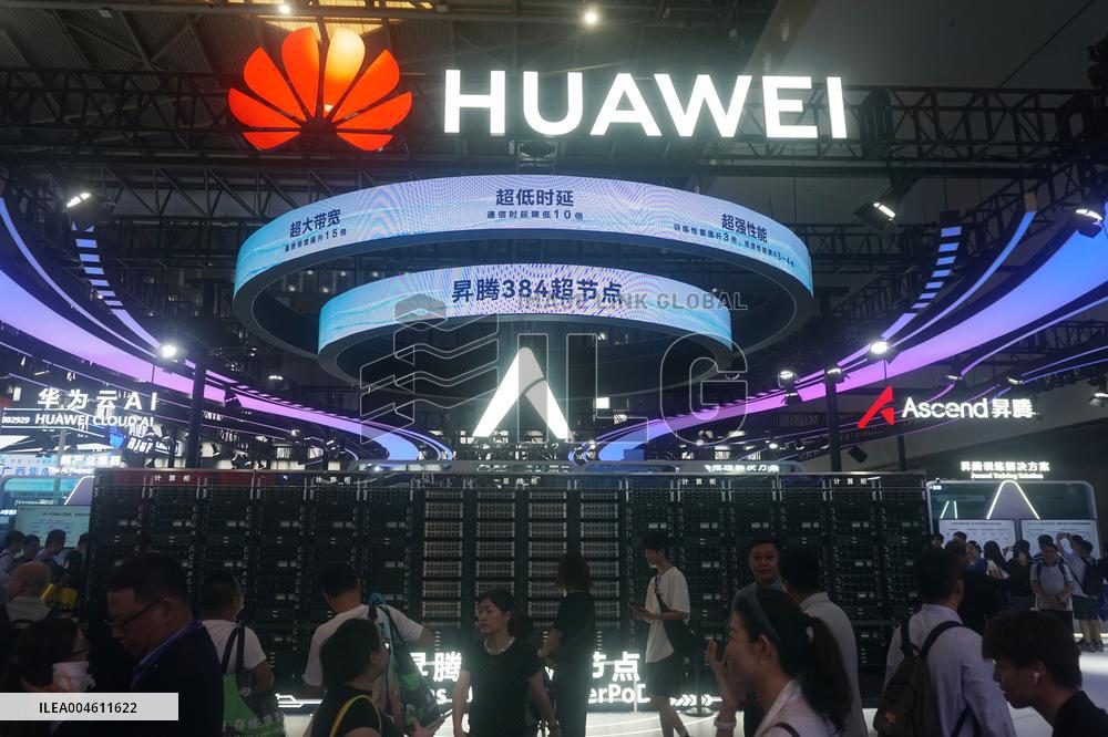 Huawei Ascend CloudMatrix 384