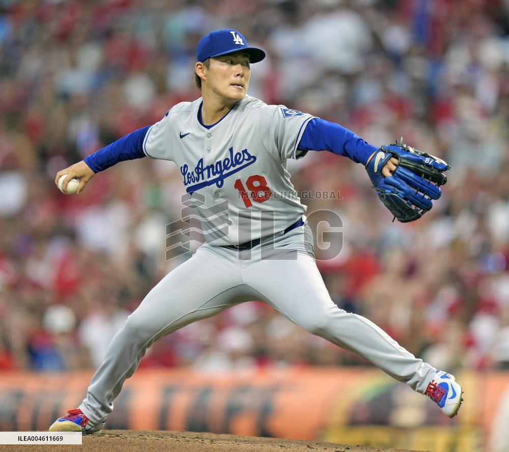 Baseball: Dodgers vs. Reds