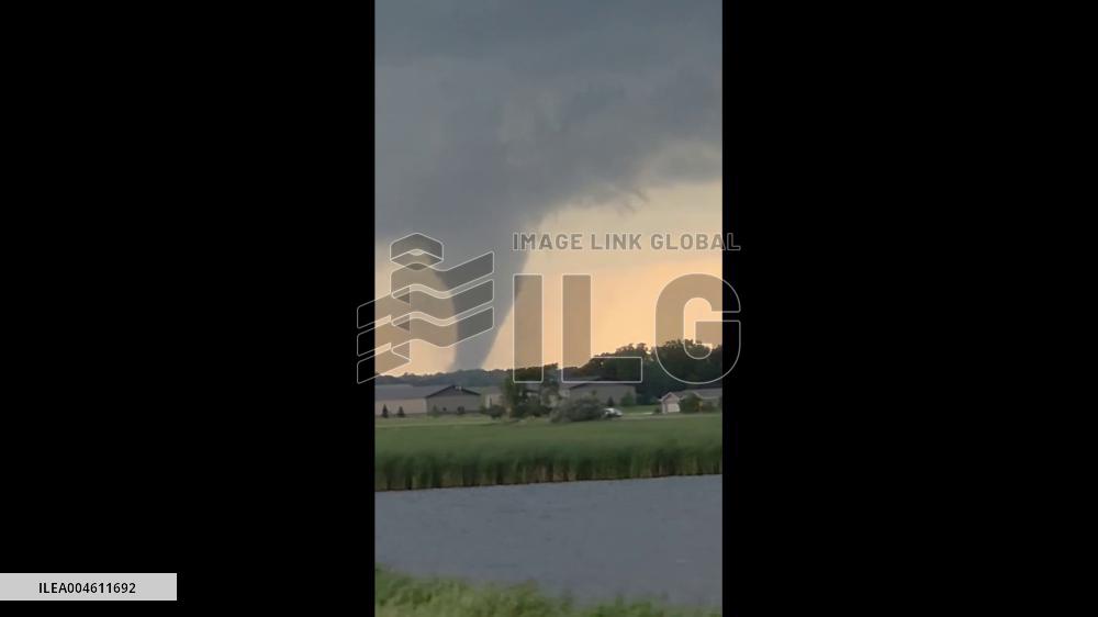US: Massive Tornado Touches Down Near Watertown, South Dakota
