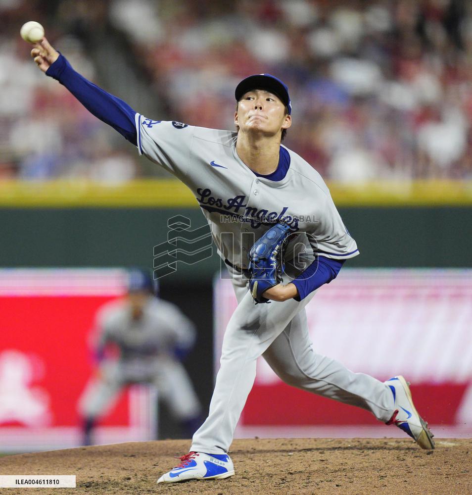 Baseball: Dodgers vs. Reds