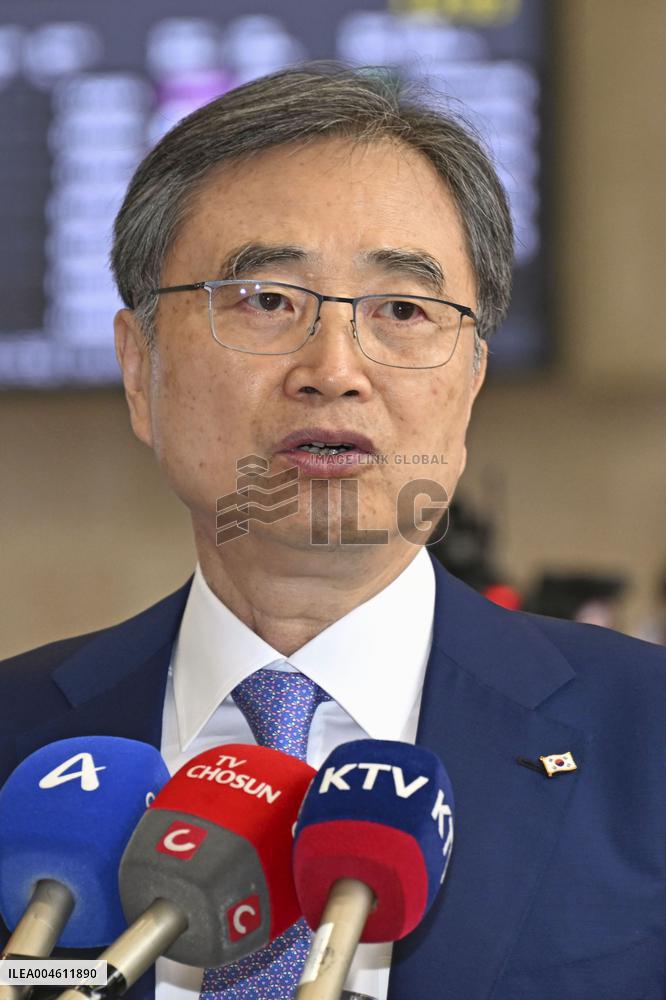 S. Korean foreign minister to visit Japan
