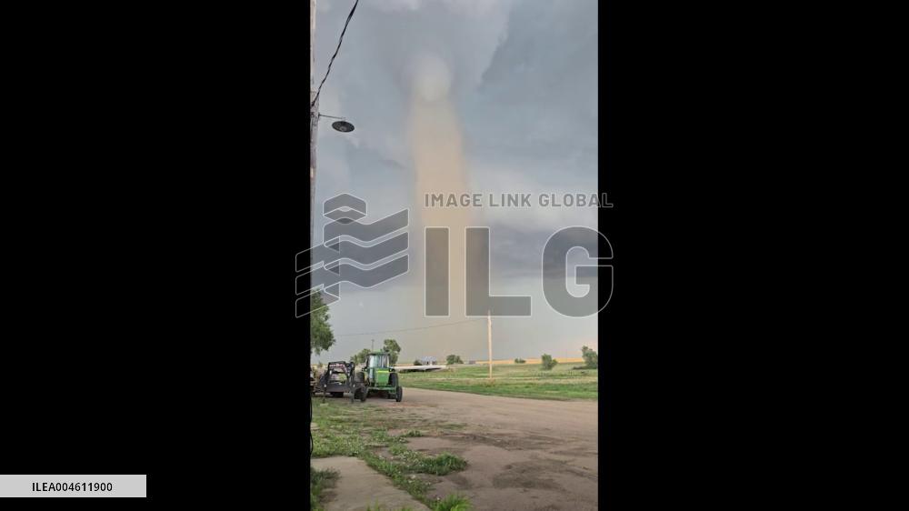 US: South Dakota Slammed by Multiple Tornadoes