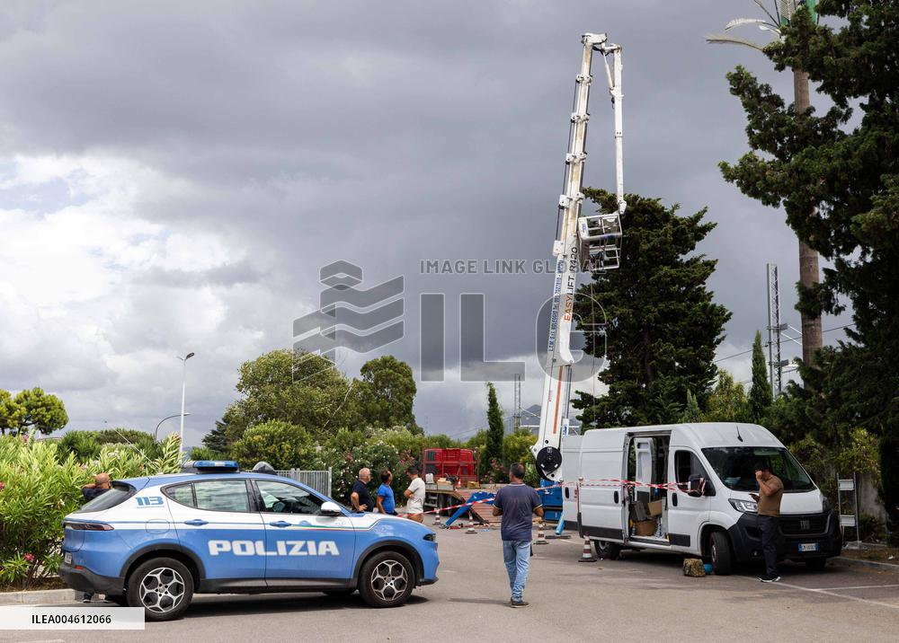 Pompeii Workplace Accident Injures Two in Mobile Basket - Italy
