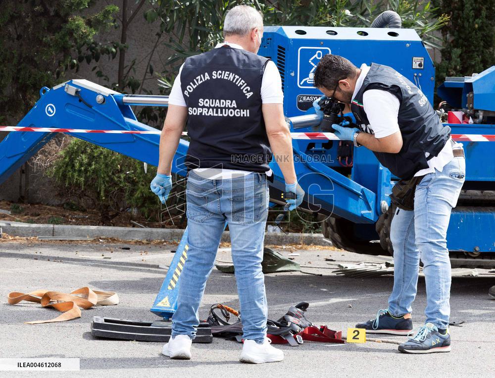 Pompeii Workplace Accident Injures Two in Mobile Basket - Italy