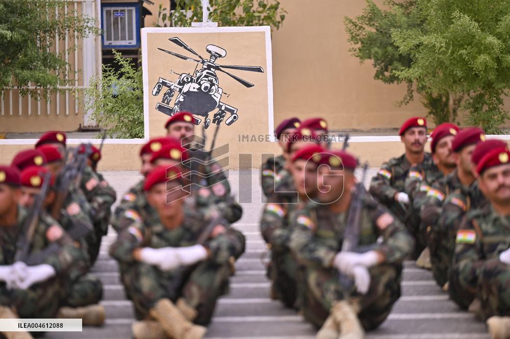 Peshmerga Forces Undergo Command Training - Iraq