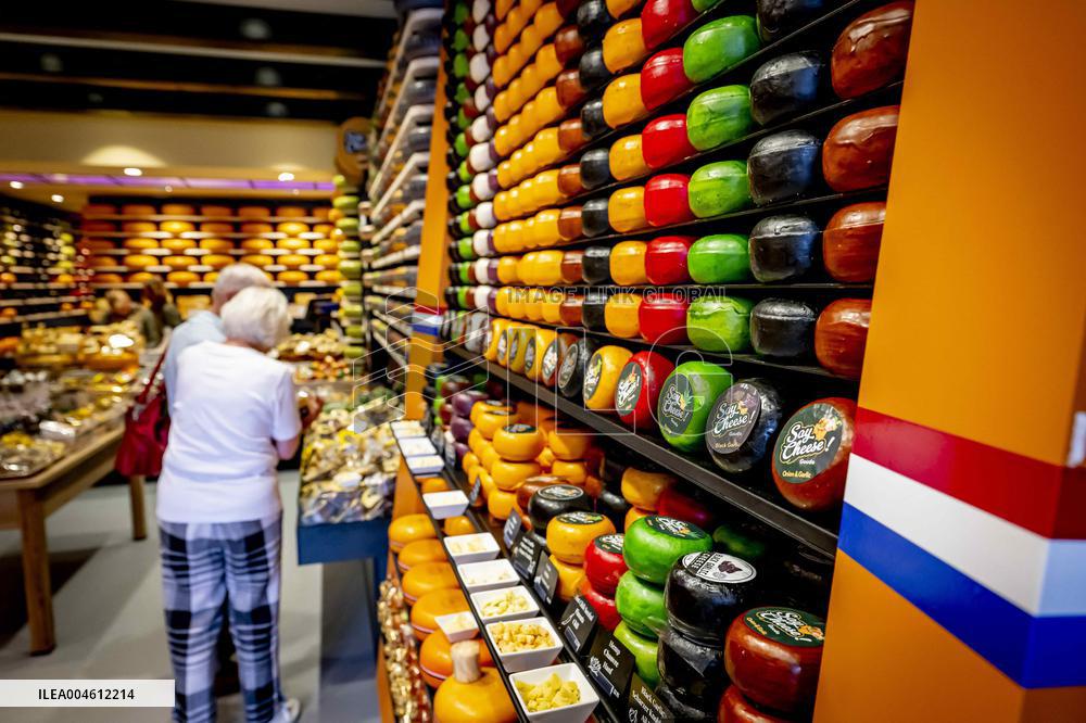 A Cheese Shop - Gouda