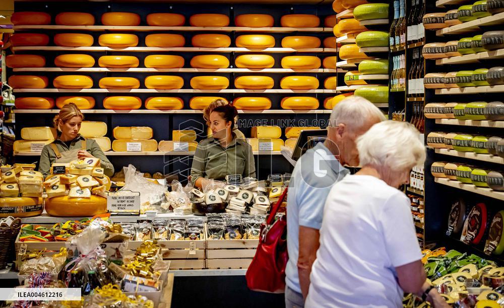 A Cheese Shop - Gouda