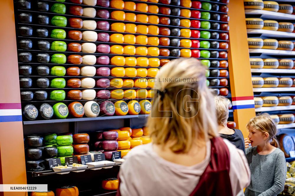 A Cheese Shop - Gouda