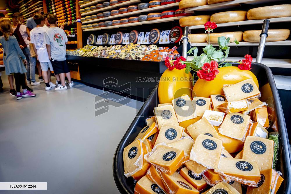 A Cheese Shop - Gouda