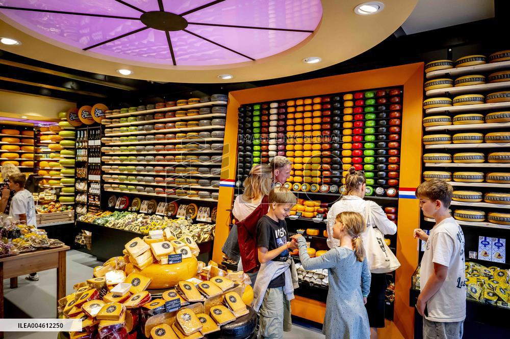 A Cheese Shop - Gouda