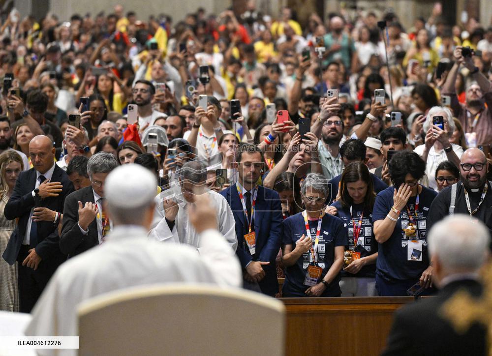Pope Leo XIV With Catholic Influencers - Rome