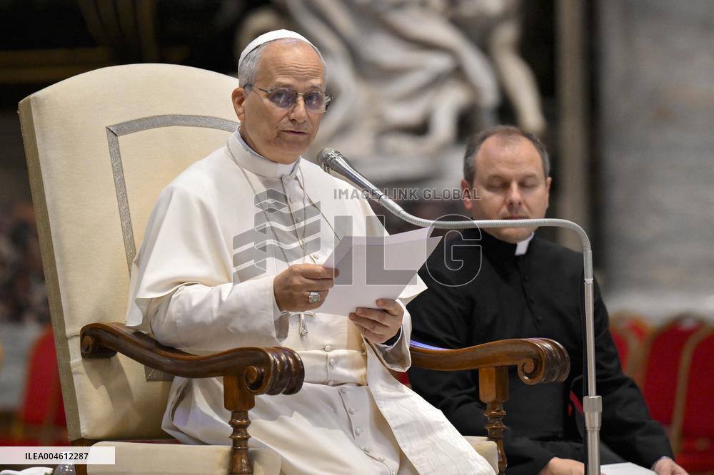 Pope Leo XIV With Catholic Influencers - Rome