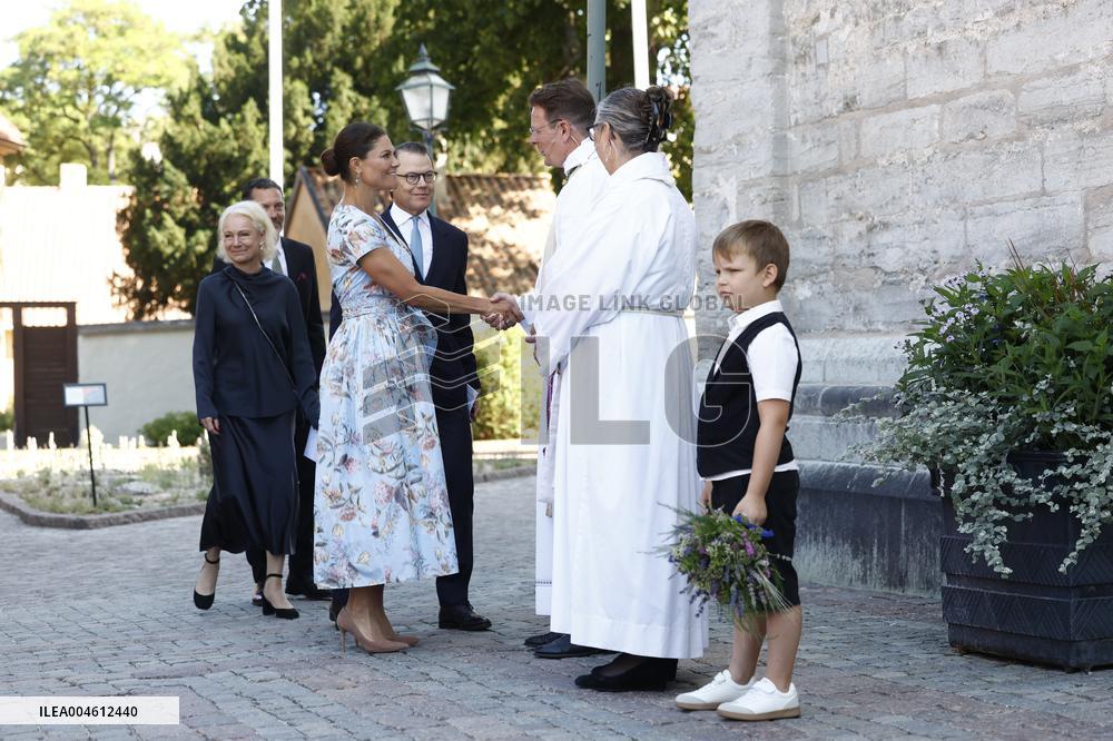 CROWN PRINCESS COUPLE VISBY CATHEDRAL