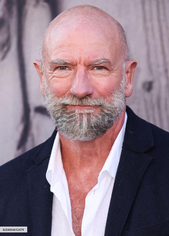 Outlander Blood of My Blood Premiere - LA