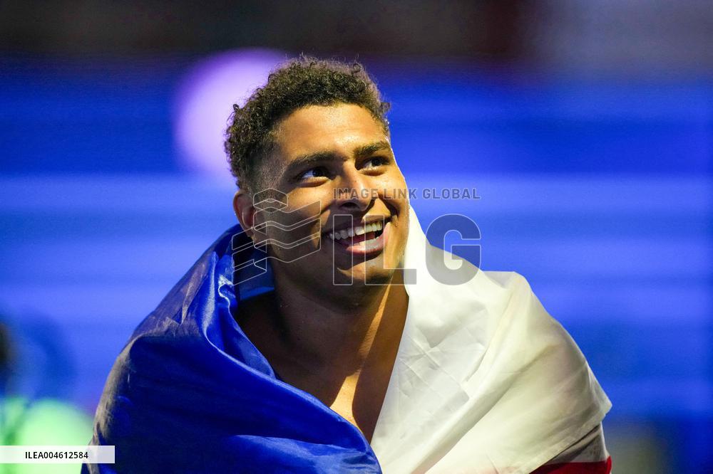 Yohann Ndoye Brouard Wins Bronze in 100 m Backstroke at World Swimming Championships - Singapore