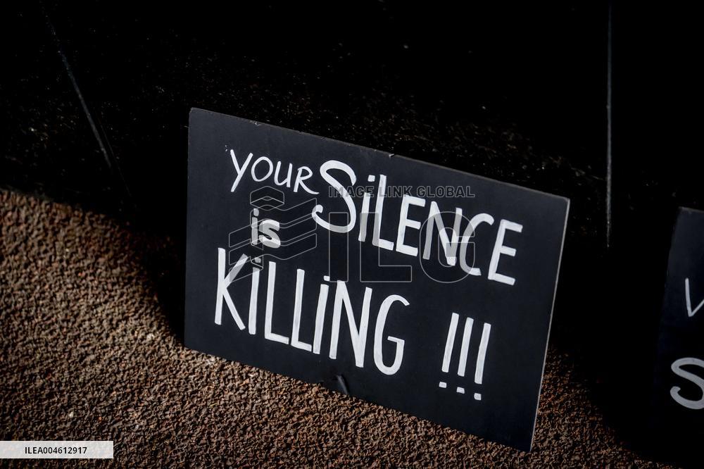 A Vigil In Front Of Foreign Ministry Against Starving Gaza - The Hague