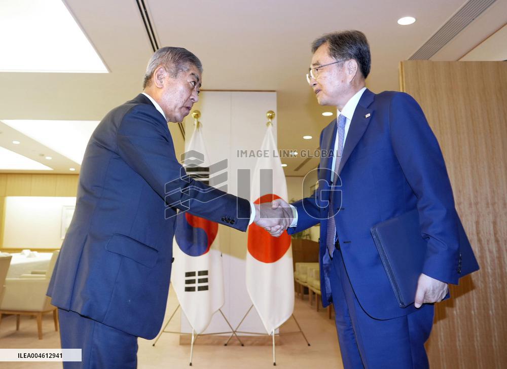 Japan-S. Korea talks
