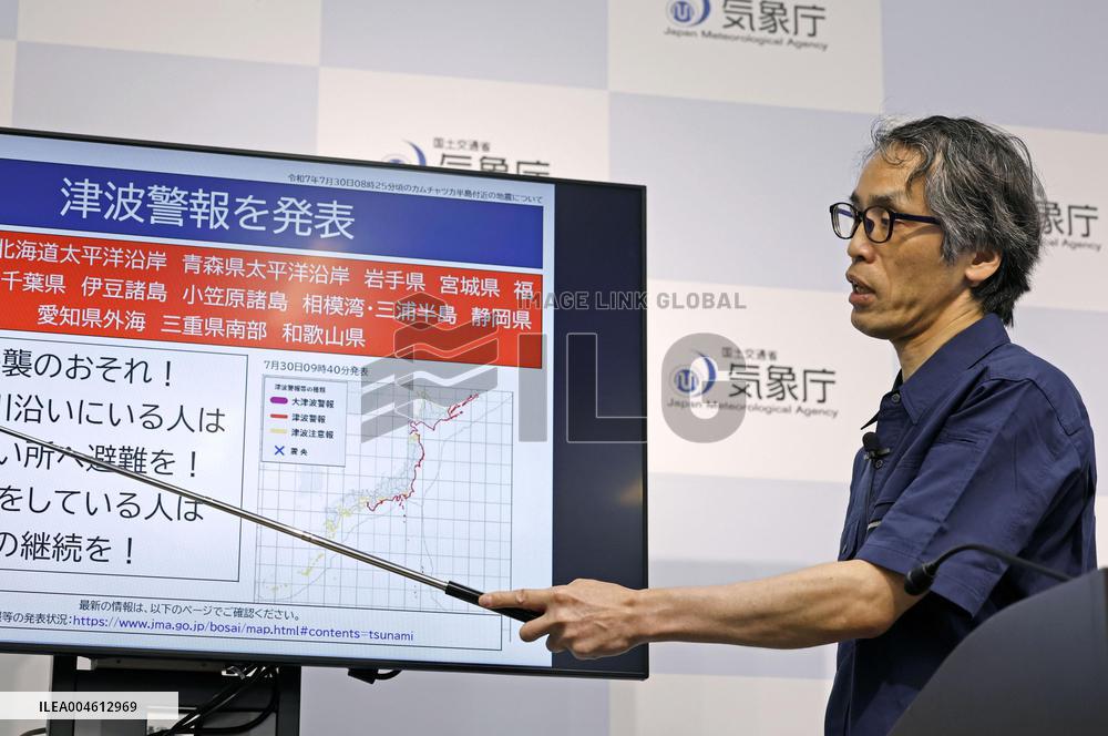 Japan Meteorological Agency issues tsunami warning