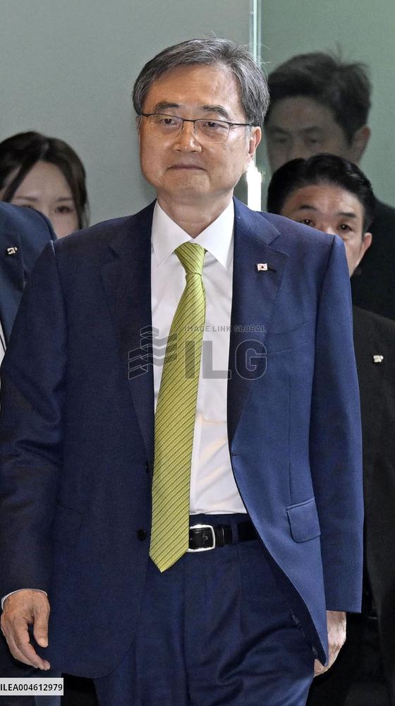 Japan-S. Korea talks